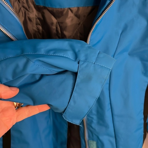 Radiance Free Country winter shell size large. - Picture 4 of 5